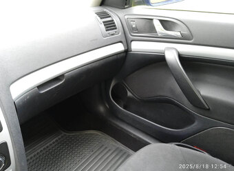 ŠKODA OCTAVIA Kombi - 7