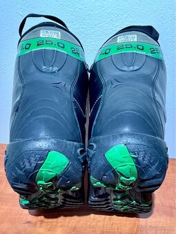 Dětský snowboard STUF 125 + boty Atomic - 7