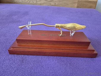 zlato stříbro harry potter nimbus 2000 3D 2024 proof - 7