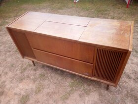 Strare rádio Grundig. - 7