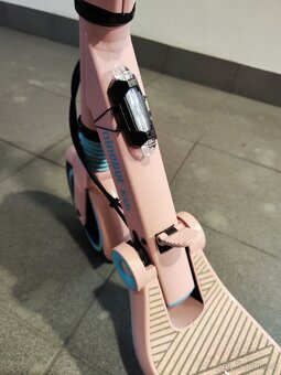 Dětská elektrická koloběžka ninebot zing 8 - 7