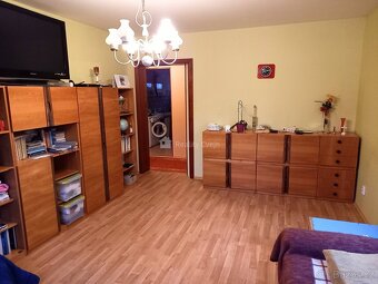 Nabízíme prodej rodinného domu se zahradou ve Vsetíně. - 7