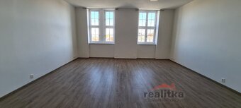 Pronájem luxusního bytu 3+kk, 112m2, Opava, ul. Boženy Němco - 7
