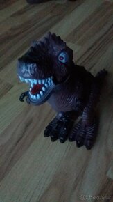 Chodící a řvoucí Dinosaurus T-Rex se světly NOVÝ - 7
