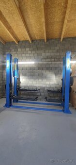 Dvousloupový elektrohydraulický zvedák 3.500-7.500 kg ZÁRUKA - 7