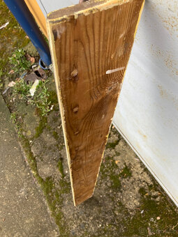 Věšák dřevěný nástěnný starožitný za 400 kč - 7