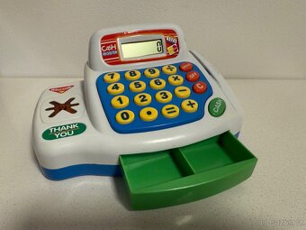 Notebook, pokladna, robot, robotický pes, kytara - 7