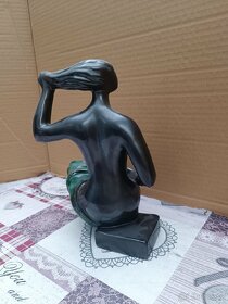 Forejtová Jitka Žena s vlajícími vlasy Brusel - 7