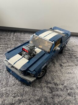 LEGO Ford Mustang 1967 10265 - 7