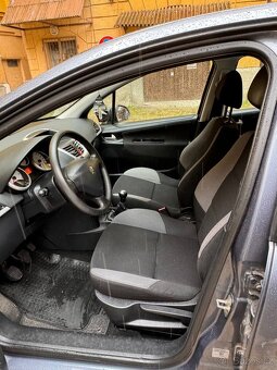 Prodám Peugeot 207 benzín - 7