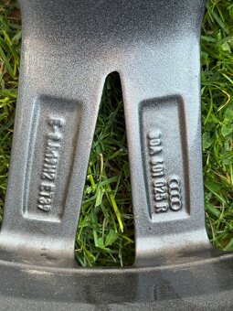 Alu kola S-line Audi Q5 80A601025R 8JX19 ET39 - 7