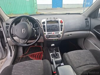 Kia Ceed  1,4 16v  r.v.2007 - 7