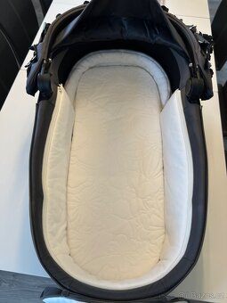 Cybex Priam Lux Flowers Grey - Dark Grey - 7