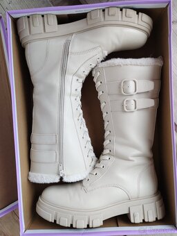 Dámské kozačky krémové, bílé velikost 40 - 7