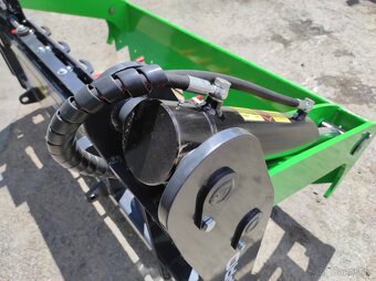 Řezačka na balíky vč. háčků s uchycením euro - 7