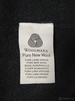 Vlněný svetr značky Lacoste - 7