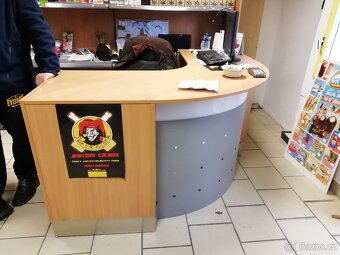 Regály a prodejní pulty - 7