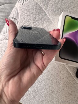 Prodám iPhone 14 128 GB modročerný Top stav - 7