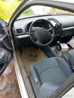 Renault Clio 1,2 l, 43 kW - 7