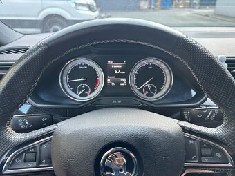 Superb Sportline 2,0 Tdi 4x4 140kW po rozvodech - 7