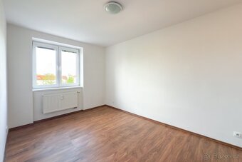 Pronájem byty 4+1, 104 m2 - Most - J. V. Sládka, ev.č. 00646 - 7