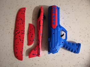 Polystyrénové letadlo s vystřelovací pistolí - 7