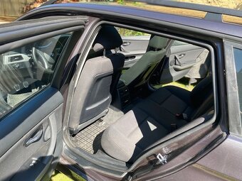 BMW 320 i kombi Panoramatická střecha - 7