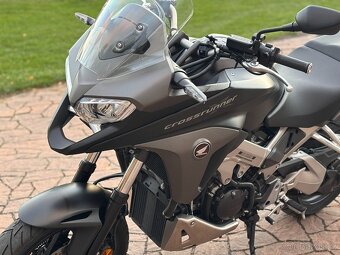 Honda VFR 800 X Crossrunner 2015, najeto 16900km - 7