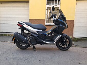 Aprília SR gt 125 rok 2023 - 7