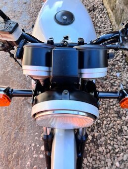 Suzuki Katana 650G - 7