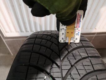 Opel Corsa, Polo, Ibiza alu + celoroční 185/55/15. - 7