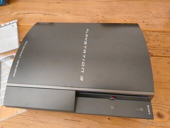 PlayStation 3 MGS4 Limited Edition (2008) - 7