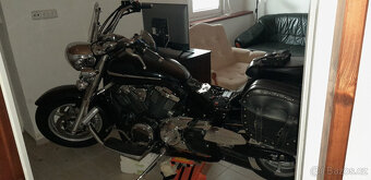 YAMAHA XVS 1300 MIDNIGHT STAR - 7