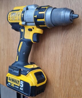 Akuvrtačky Dewalt DCD995 + DCD710 s nabíječkou - 7