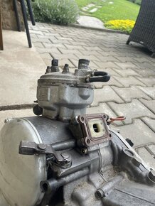Motor am6 - 7
