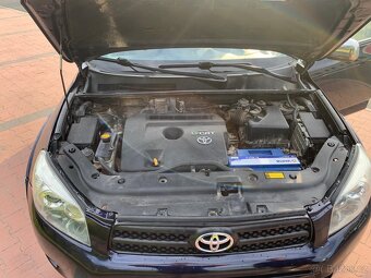TOYOTA RAV4 - 7
