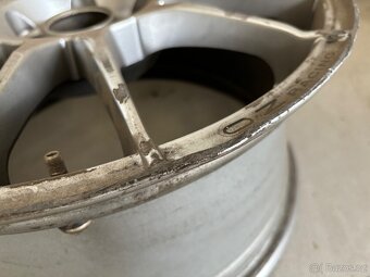 OZ Racing Ultraleggera 5x112 R17 2ks poškozené - 7