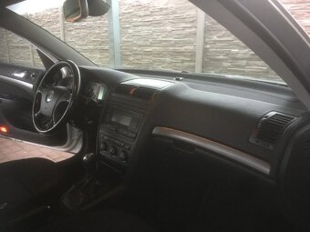 Škoda Octavia 2 II 1.9 tdi 77kW combi - 7