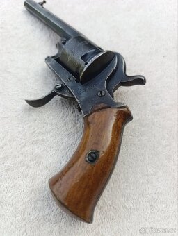 Historický revolver pinfire the Guardian ( 1878) TOP STAV - 7