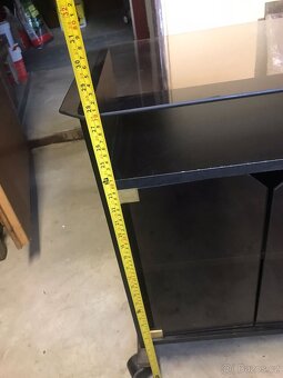 Skříňka pod TV - 7