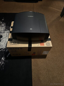 Sony VPL VW 270ES černý s novou lampou - 7