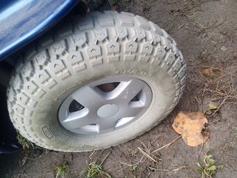 Prodám elektrický invalidní vozík funkční - 7