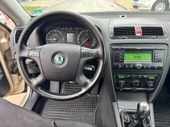 ŠKODA OCTAVIA 2.0TDI 103KW ELEGANCE - XENONY - 7