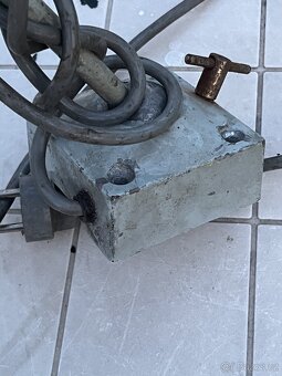 Dílenská Lampa - 7
