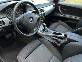 BMW e90 330xi A/T,DKLIMA,TEMP,ŠÍBR,2xSADA ALU,ROZVODY,SERVIS - 7