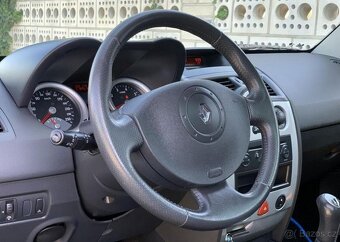 Renault Mégane 1.6i 16v CABRIO KLIMA ALU manuál 83 kw - 7