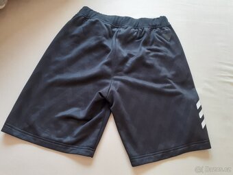 Prodám dětské šortky zn. ADIDAS, vel. 13-14 let. - 7