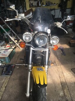 Honda VF 750 Magna - 7