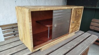 Dřevěná skříňka - 7