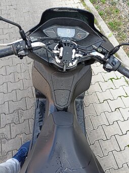 Honda pcx 125 , 2025 , 1400 km - 7